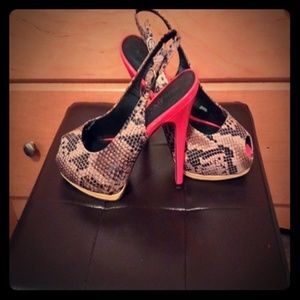 Rock & Republic Heel